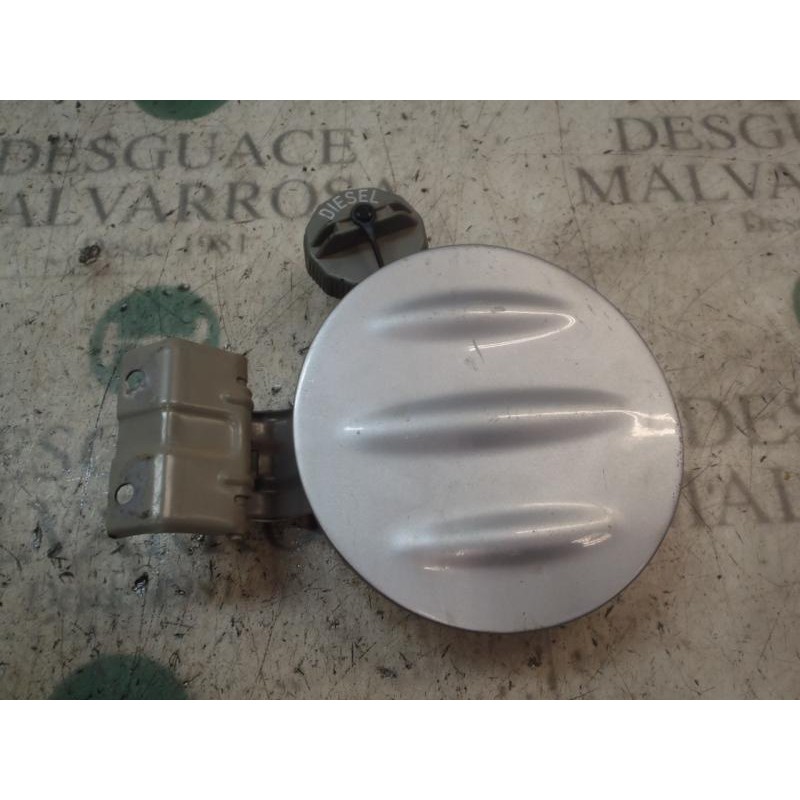 Recambio de tapa combustible para mitsubishi l 200 (ka0/kb0) cabina doble invite 4x4 referencia OEM IAM   