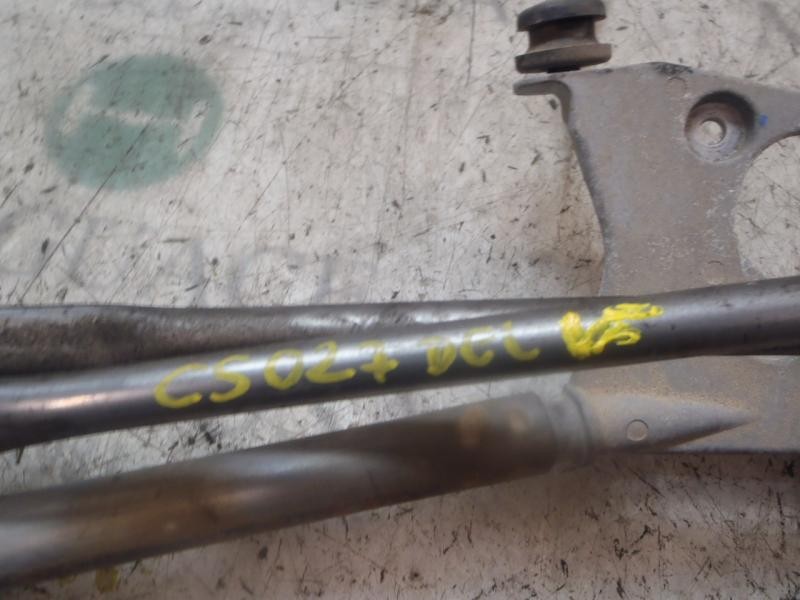 Recambio de articulacion limpia delantero para toyota yaris (ksp9/scp9/nlp9) sol referencia OEM IAM 851500D080  