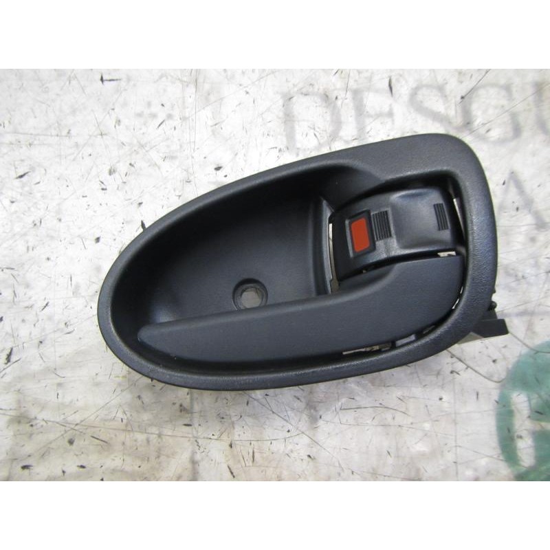 Recambio de maneta interior trasera derecha para toyota yaris (ksp9/scp9/nlp9) sol referencia OEM IAM 692050D090B0  