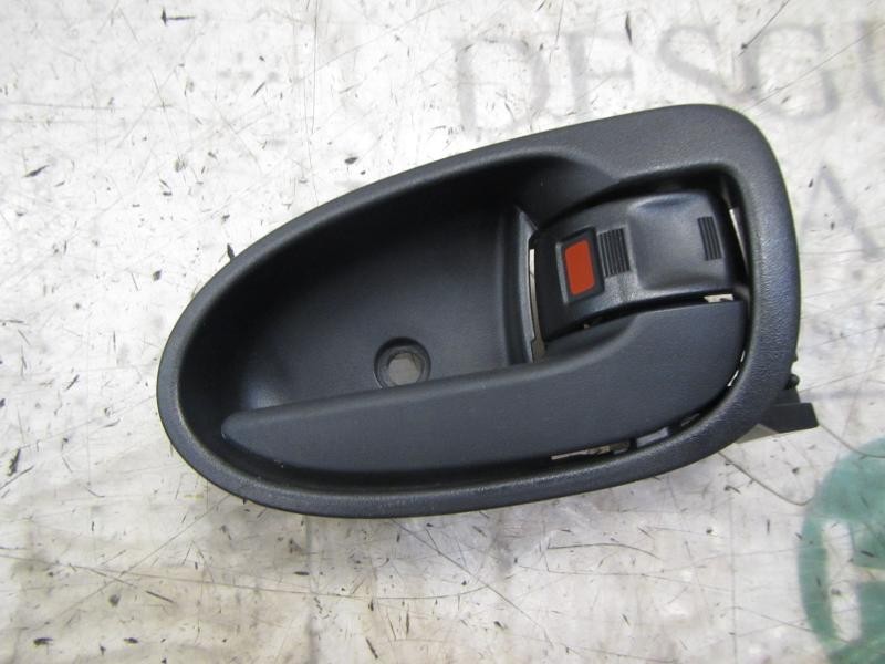 Recambio de maneta interior trasera derecha para toyota yaris (ksp9/scp9/nlp9) sol referencia OEM IAM 692050D090B0  