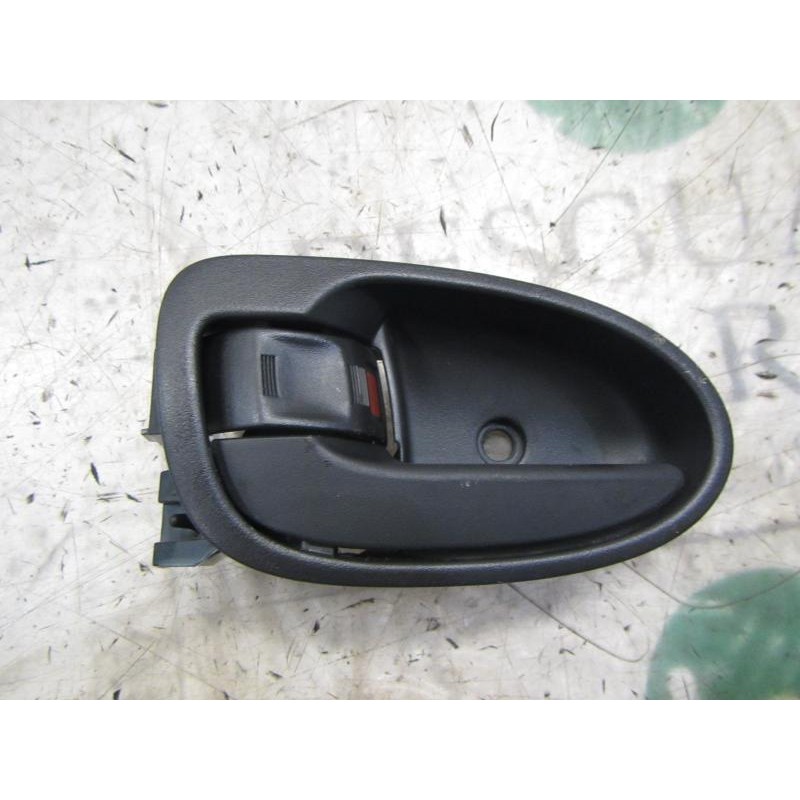 Recambio de maneta interior trasera izquierda para toyota yaris (ksp9/scp9/nlp9) sol referencia OEM IAM 692060D090B0  