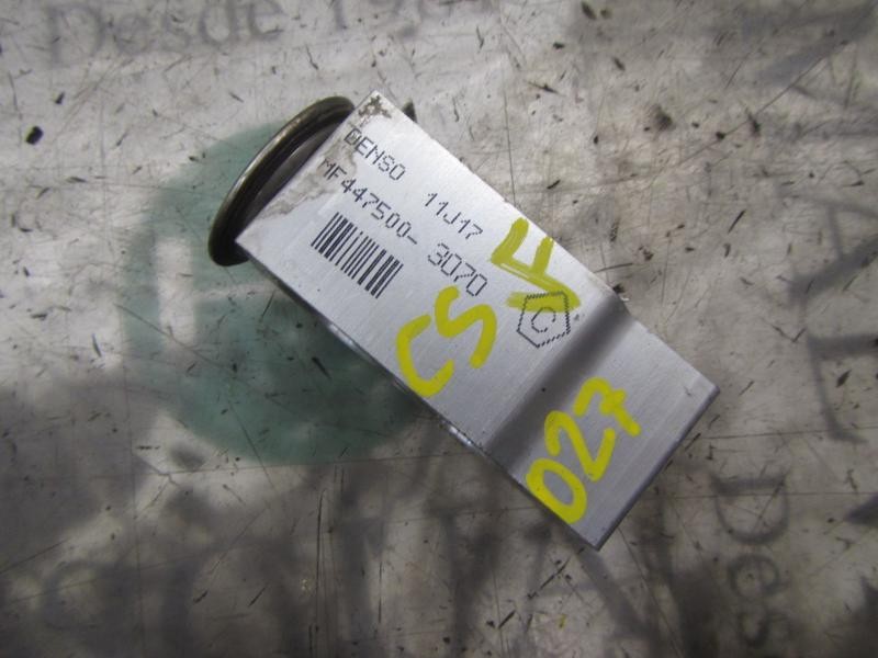 Recambio de valvula expansion para toyota yaris (ksp9/scp9/nlp9) sol referencia OEM IAM 8851526070  