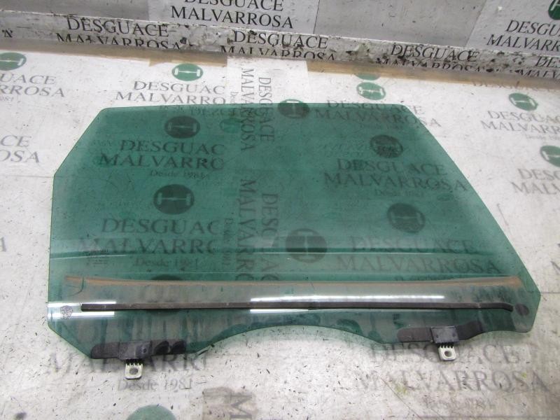 Recambio de cristal puerta trasero derecho para renault scenic iii 1.5 dci diesel referencia OEM IAM 823000011R  