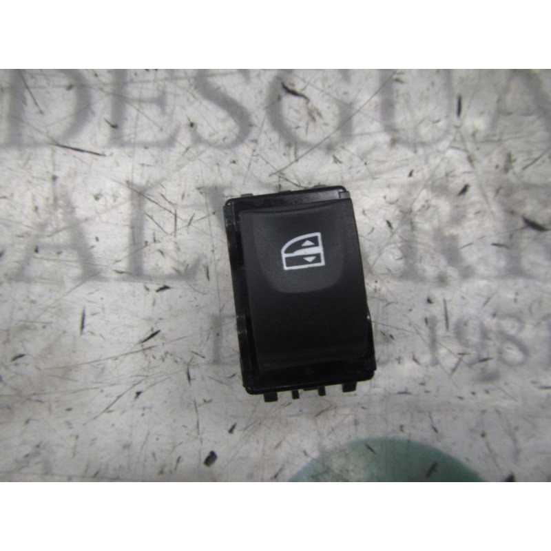 Recambio de mando elevalunas delantero derecho para renault scenic iii 1.5 dci diesel referencia OEM IAM 254118547R  