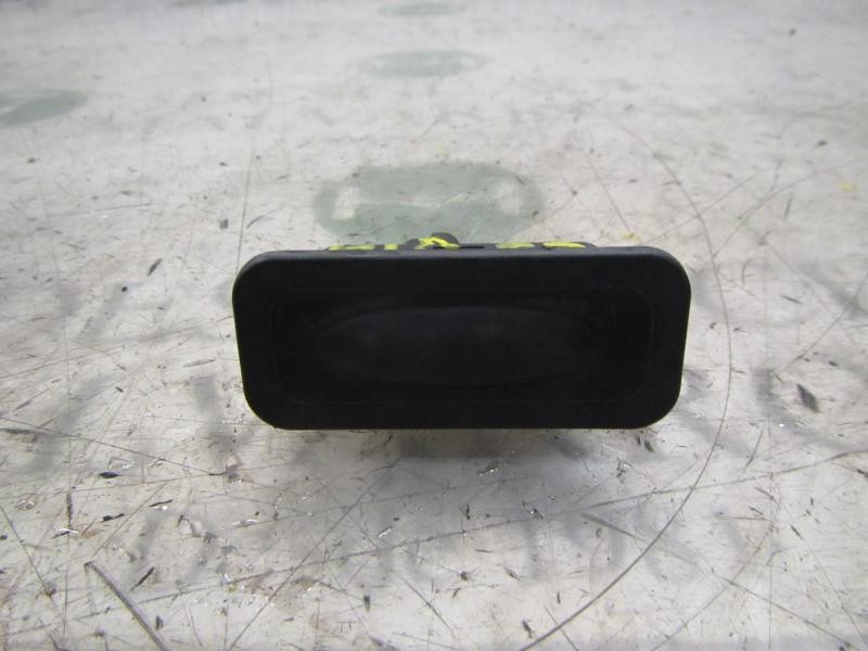 Recambio de maneta porton para renault scenic iii 1.5 dci diesel referencia OEM IAM 8200076256  