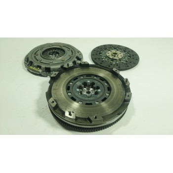KIT EMBRAGUE 4130032550 232002M730 4110032555