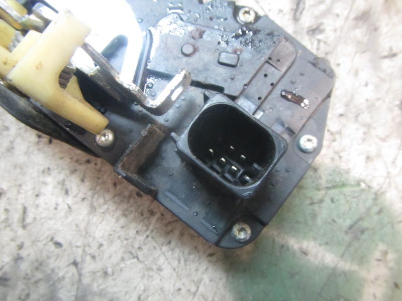 Recambio de cerradura puerta delantera derecha para cadillac srx v6 elegance referencia OEM IAM 25759728  