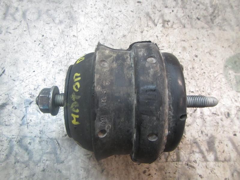 Recambio de soporte motor derecho para cadillac srx v6 elegance referencia OEM IAM 22887775  