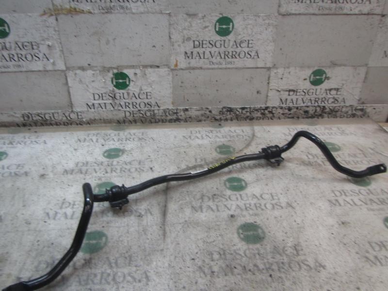 Recambio de barra estabilizadora delantera para ford fiesta (ccn) trend referencia OEM IAM 1562799  