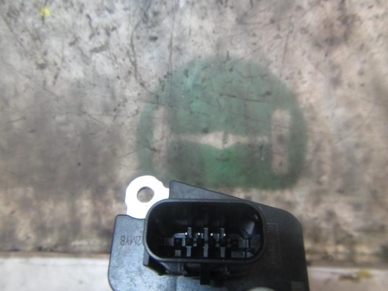 Recambio de caudalimetro para ford fiesta (ccn) trend referencia OEM IAM 1516668 8V2112B579AA 