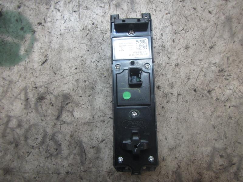 Recambio de mando elevalunas delantero izquierdo para ford fiesta (ccn) trend referencia OEM IAM 2032974 PF1ET14A132EA 