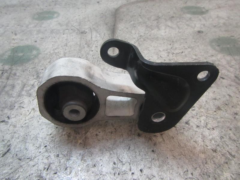 Recambio de soporte cambio para ford fiesta (ccn) trend referencia OEM IAM 2282065  