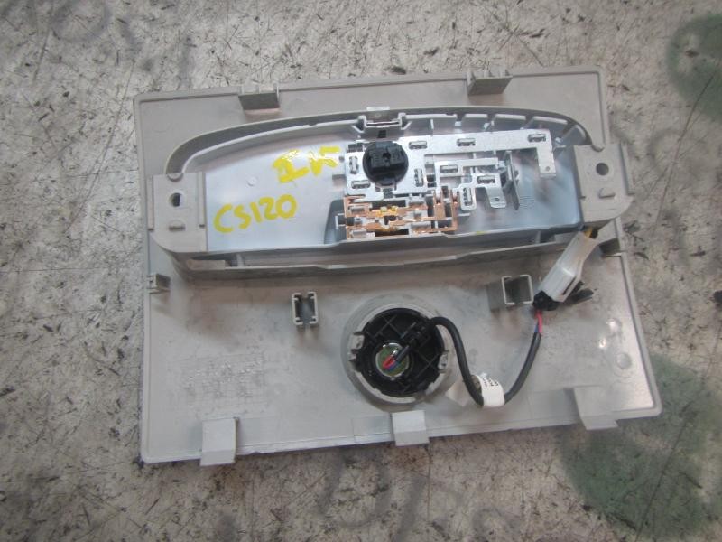 Recambio de piloto interior para ford fiesta (ccn) trend referencia OEM IAM 1531183  