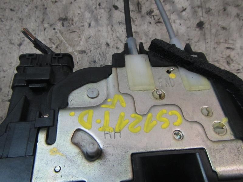 Recambio de cerradura puerta trasera derecha para hyundai i20 classic referencia OEM IAM 814201J020  