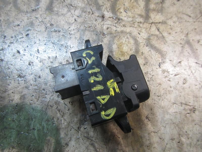 Recambio de mando elevalunas delantero derecho para hyundai i20 classic referencia OEM IAM 935801J000  