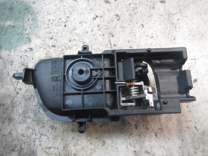 Recambio de maneta interior trasera izquierda para hyundai i20 classic referencia OEM IAM 826101J0009P  