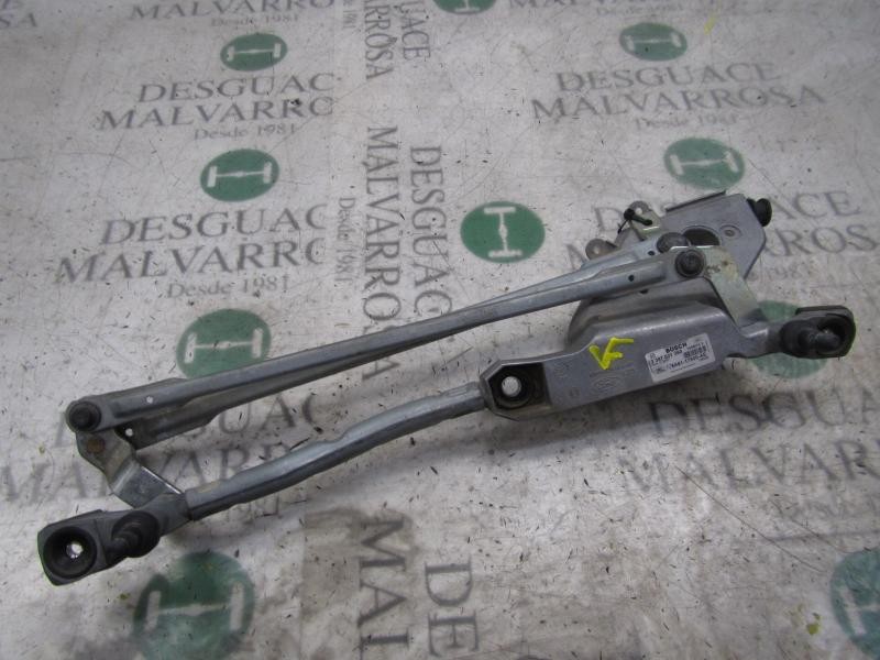 Recambio de articulacion limpia delantero para ford fiesta (cb1) trend referencia OEM IAM 1753741  