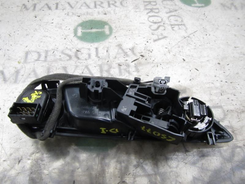 Recambio de maneta interior delantera izquierda para ford fiesta (cb1) trend referencia OEM IAM 1686126  