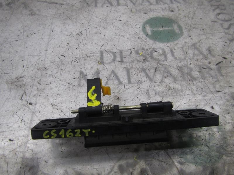 Recambio de maneta porton para kia sorento 2.5 crdi ex referencia OEM IAM 812603E000  