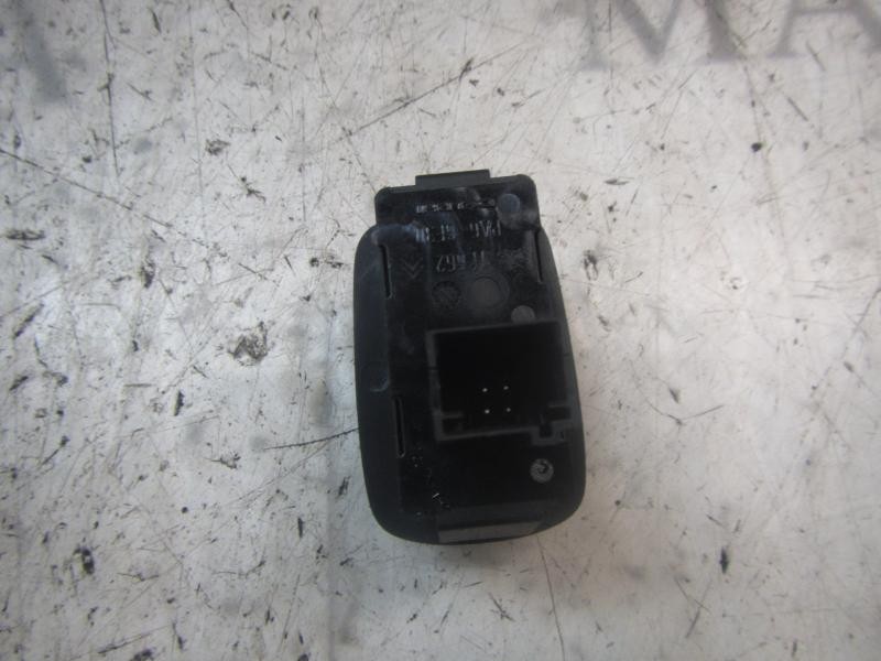 Recambio de mando elevalunas trasero derecho para citroën c4 grand picasso exclusive referencia OEM IAM 6554YJ  