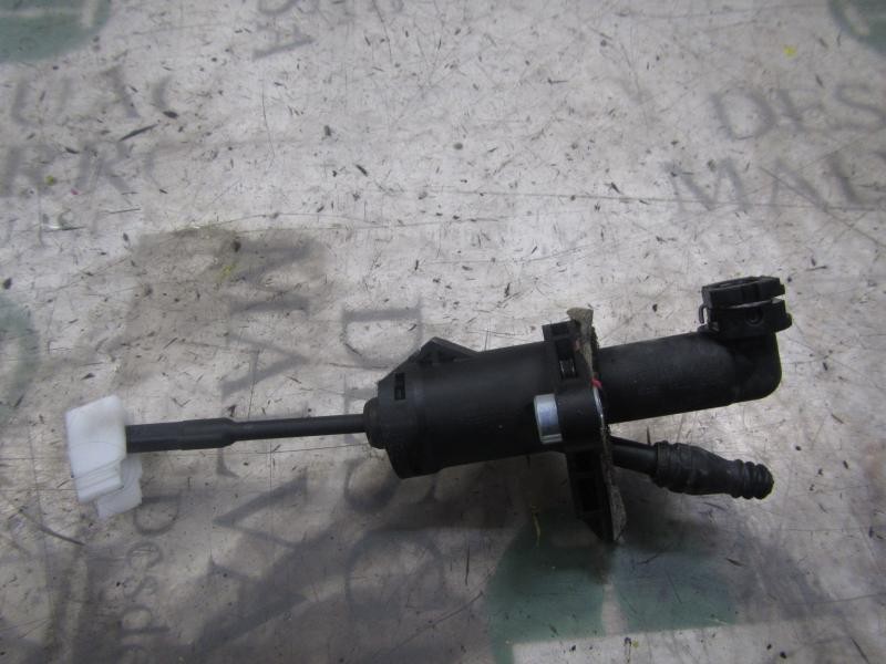 Recambio de bomba embrague para volkswagen polo (6r1) advance referencia OEM IAM 6R0721405  