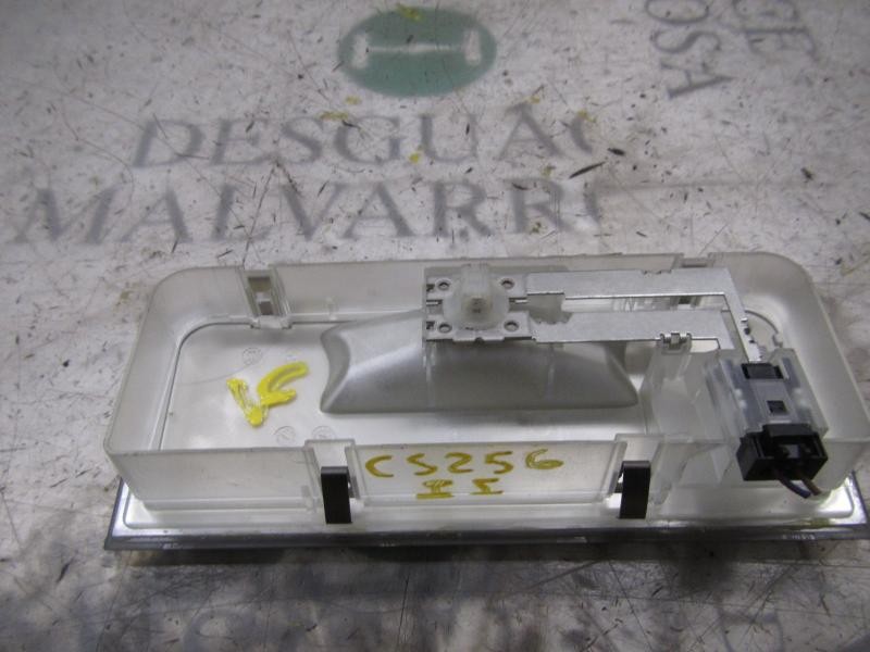 Recambio de piloto interior para bmw serie 1 berlina (e81/e87) 118d referencia OEM IAM 61316951252  