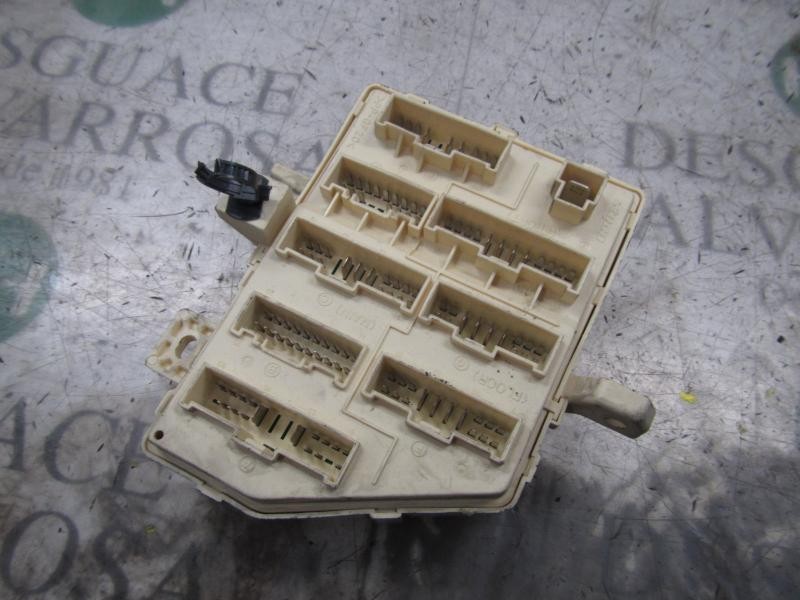 Recambio de caja reles / fusibles para kia carens (un) ex i referencia OEM IAM 919501D510 919501D510 