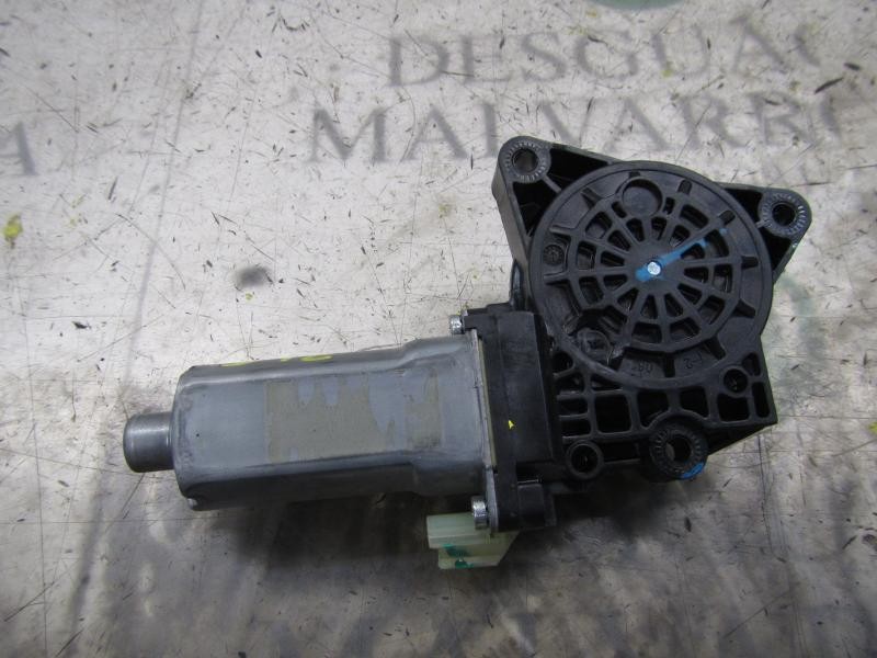 Recambio de motor elevalunas delantero izquierdo para kia carens (un) ex i referencia OEM IAM 824501D000 824501D000 