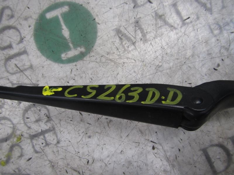 Recambio de brazo limpia delantero derecho para opel corsa d cmon referencia OEM IAM   