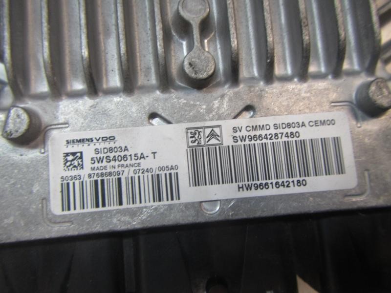 Recambio de centralita motor uce para citroën c4 grand picasso exclusive referencia OEM IAM 1942LV  