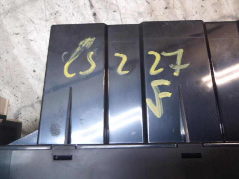 Recambio de mando climatizador para kia carnival ii 2.9 cdri ex referencia OEM IAM   