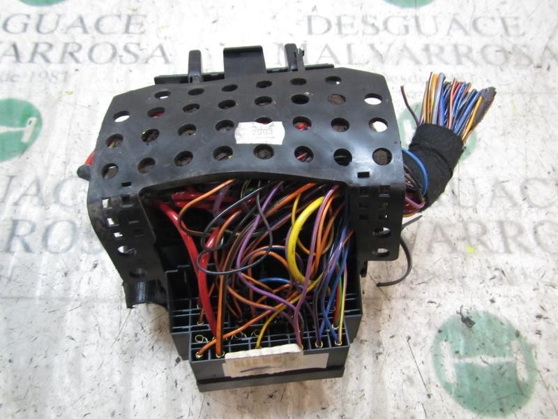 Recambio de caja reles / fusibles para ford ka (ccq) collection referencia OEM IAM   
