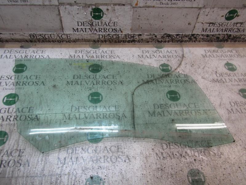 Recambio de cristal puerta delantero derecho para peugeot 208 1.2 12v vti referencia OEM IAM 9674378680  