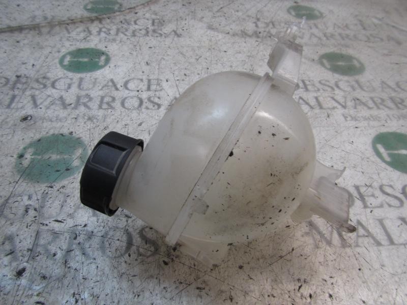 Recambio de deposito expansion para peugeot 208 1.2 12v vti referencia OEM IAM 9800777280  