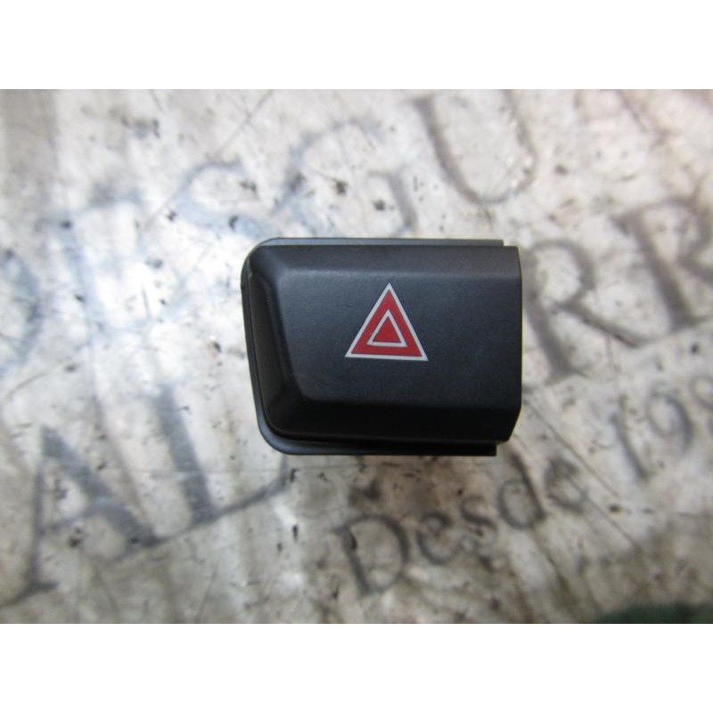 Recambio de warning para peugeot 208 1.2 12v vti referencia OEM IAM 96750916ZD  