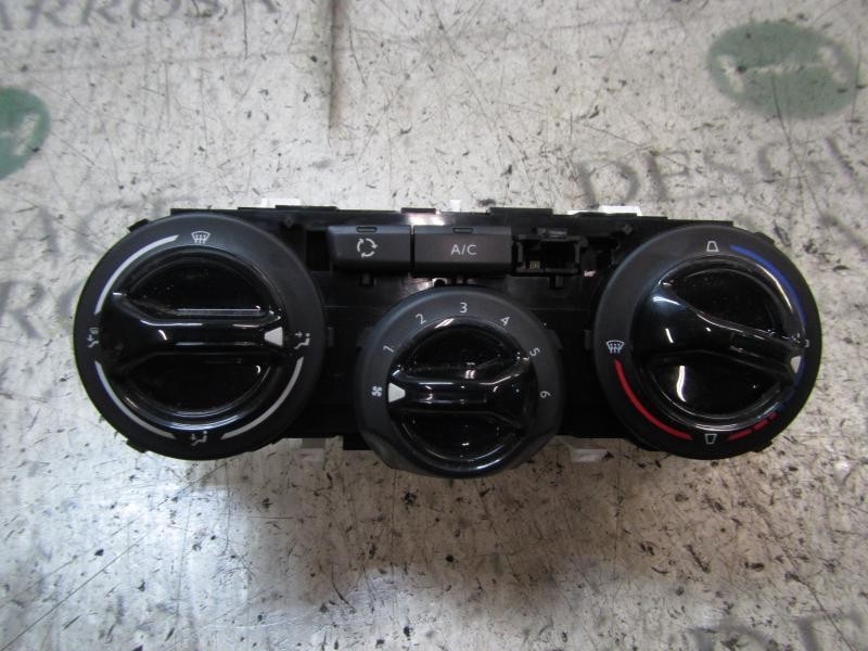 Recambio de mando calefaccion / aire acondicionado para peugeot 208 1.2 12v vti referencia OEM IAM 9672248380 96722483ZD 