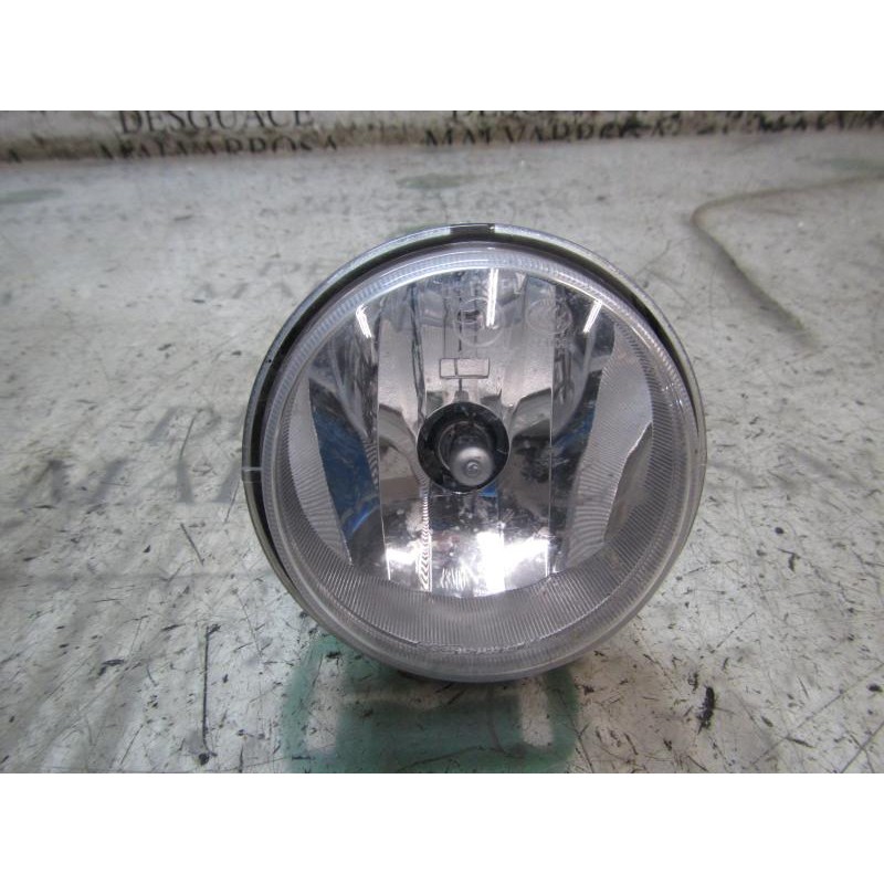 Recambio de faro antiniebla izquierdo para ssangyong rodius rodius aj/ad2l/ata21 referencia OEM IAM 8320121500  