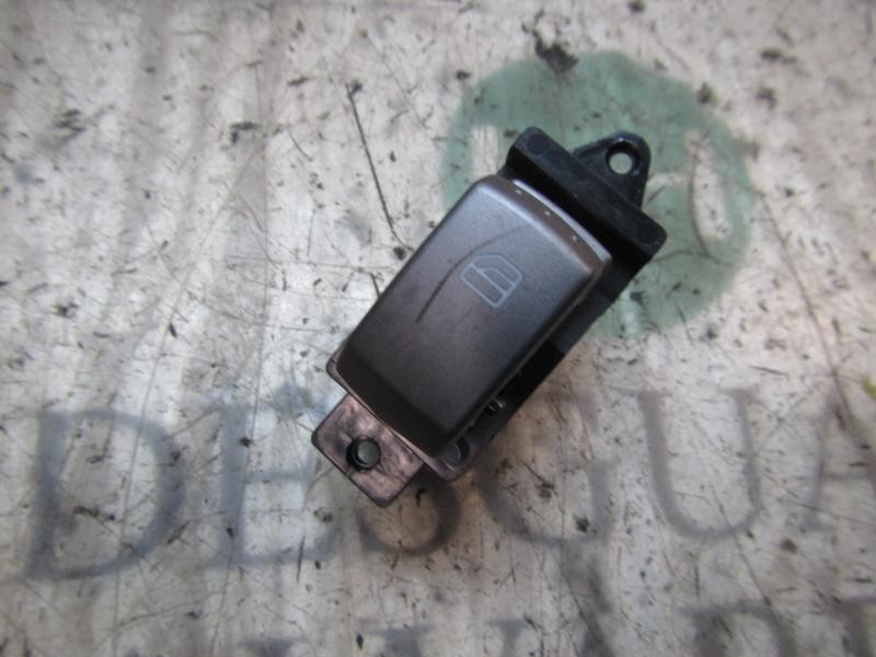 Recambio de mando elevalunas trasero izquierdo para ssangyong rodius rodius aj/ad2l/ata21 referencia OEM IAM 8584021500HEK  