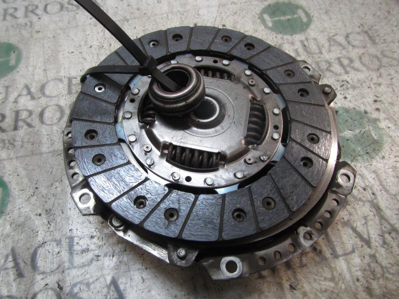 Recambio de kit embrague para citroën c4 lim. 1.6 16v referencia OEM IAM   