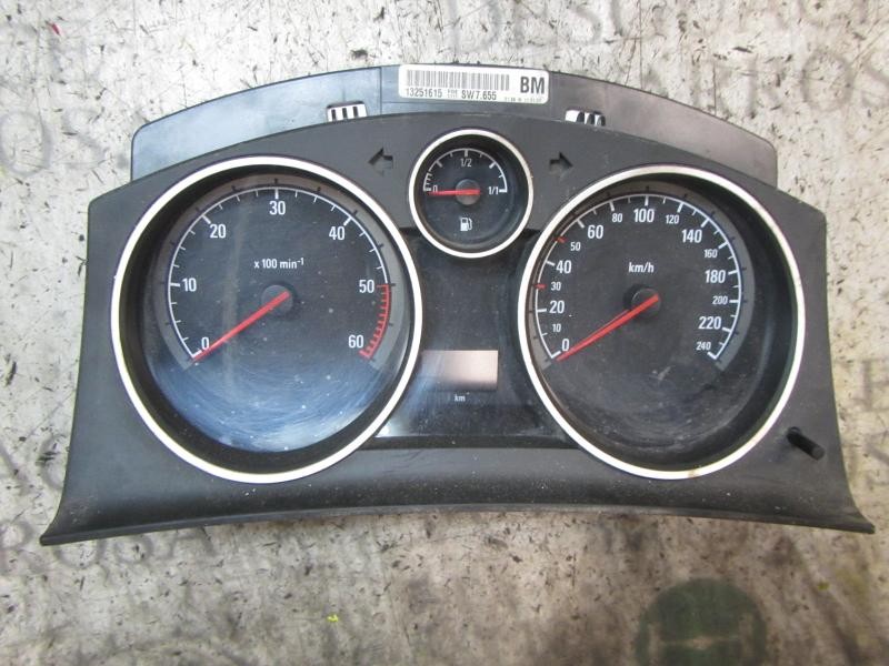 Recambio de cuadro instrumentos para opel zafira b enjoy referencia OEM IAM   