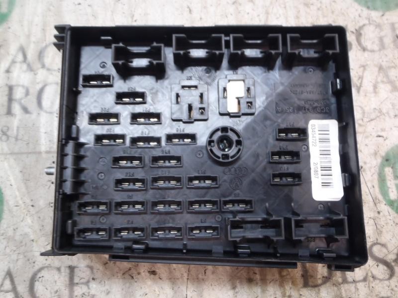 Recambio de caja reles / fusibles para volkswagen passat variant (365) 2.0 tdi referencia OEM IAM 3C0937125A 3C0937125A 