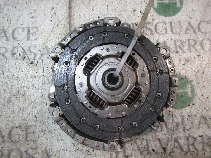 Recambio de kit embrague para ford fiesta (ccn) trend referencia OEM IAM 1732733  