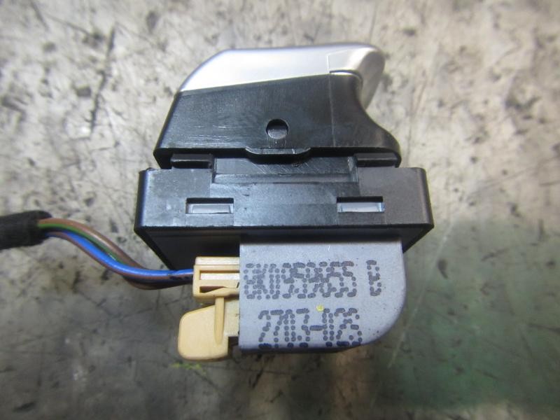 Recambio de mando elevalunas delantero derecho para audi a4 ber. (b8) 2.0 16v tdi referencia OEM IAM 8K0959855BV10  