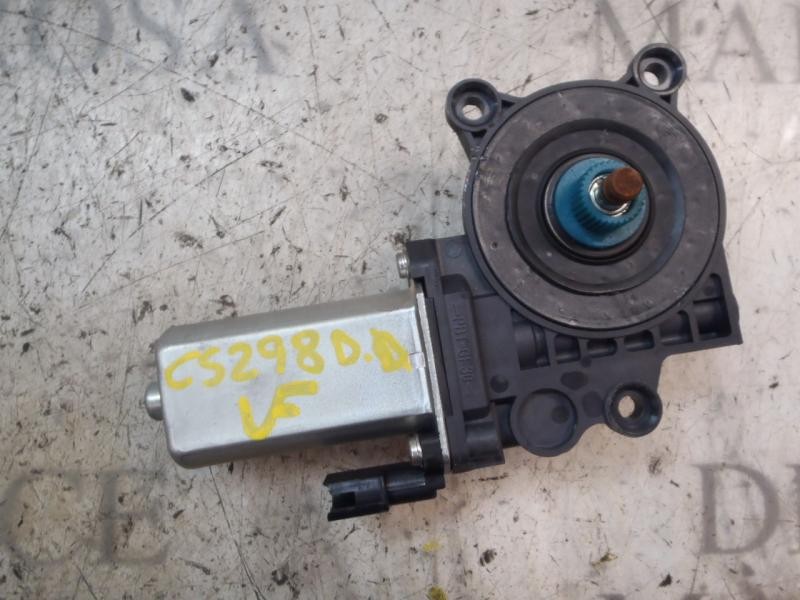 Recambio de motor elevalunas delantero derecho para ford fiesta (cbk) st referencia OEM IAM   