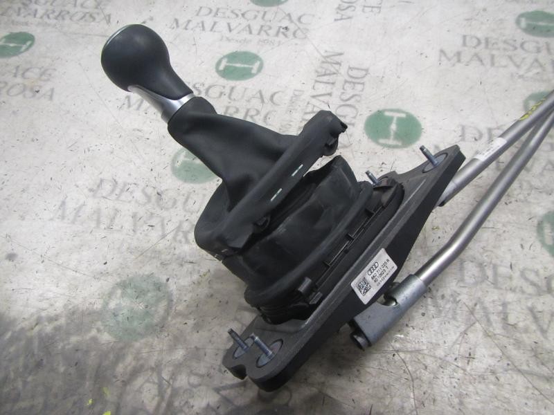 Recambio de palanca cambio para audi a4 ber. (b8) 2.0 16v tdi referencia OEM IAM 8K0711055K  