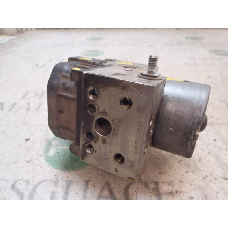 Recambio de abs para toyota corolla (e12) 2.0 d-4d sol berlina referencia OEM IAM   