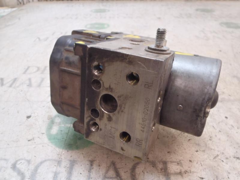 Recambio de abs para toyota corolla (e12) 2.0 d-4d sol berlina referencia OEM IAM   