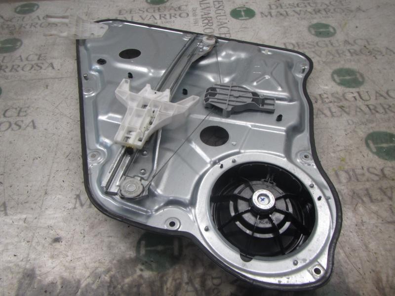 Recambio de elevalunas trasero derecho para kia cee´d emotion referencia OEM IAM 834811H010  