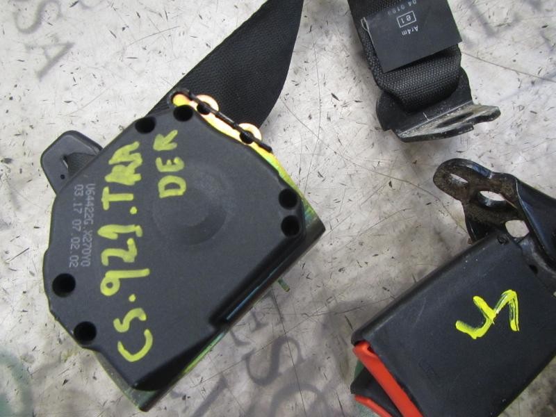 Recambio de cinturon seguridad trasero derecho para ford focus berlina (cak) ambiente referencia OEM IAM   