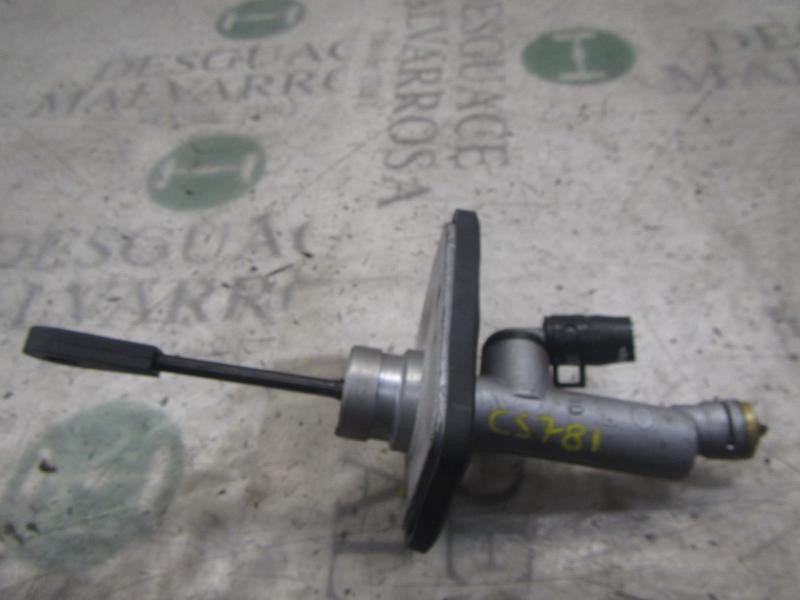 Recambio de bomba embrague para kia cee´d emotion referencia OEM IAM 416052H000  